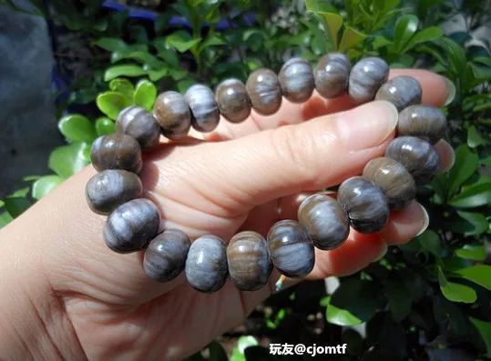 %title插图%num %title插图%num