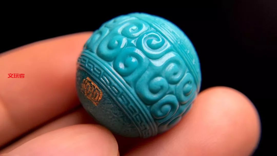 听说，男人玩文玩比吸烟省钱?