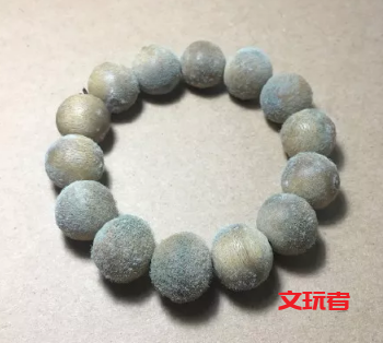 夏天抓紧玩这四种文玩，上色包浆的速度能翻好几倍！