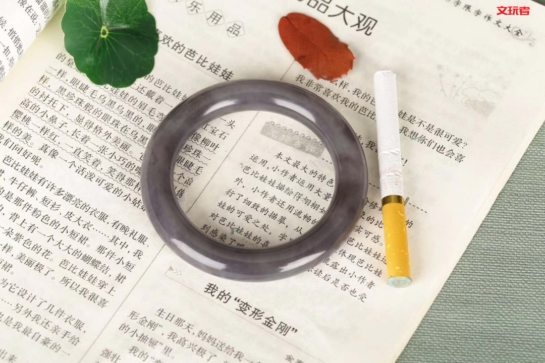 听说，男人玩文玩比吸烟省钱?