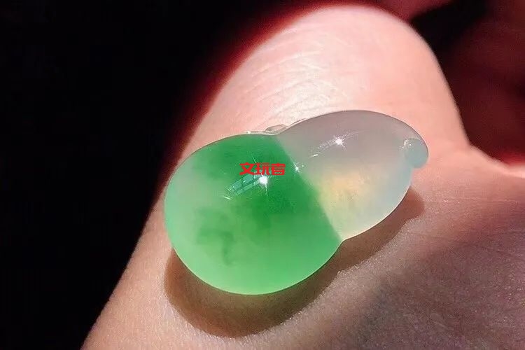 疫情还未完全结束，“翡翠捡漏”就是最佳时，为什么？