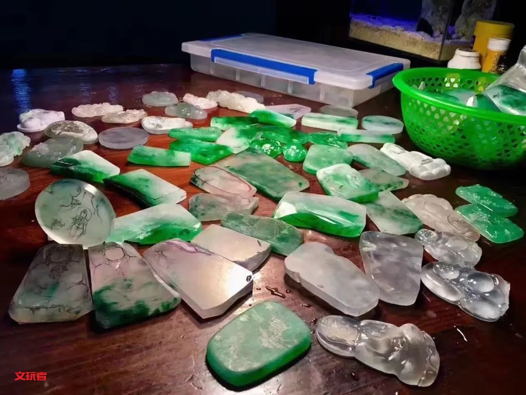 疫情还未完全结束，“翡翠捡漏”就是最佳时，为什么？