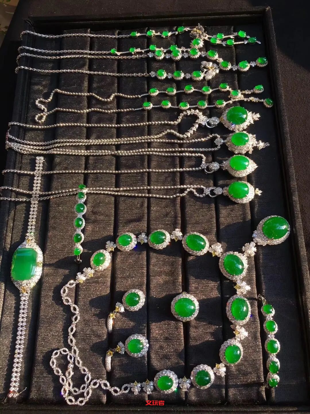 疫情还未完全结束，“翡翠捡漏”就是最佳时，为什么？