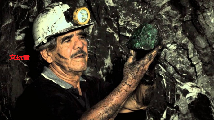 看到这块黄色石头，我竟然流出了口水！！！