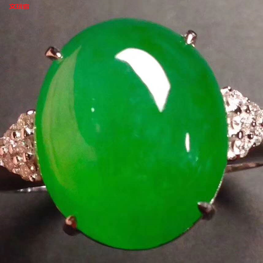 听说，男人玩文玩比吸烟省钱?