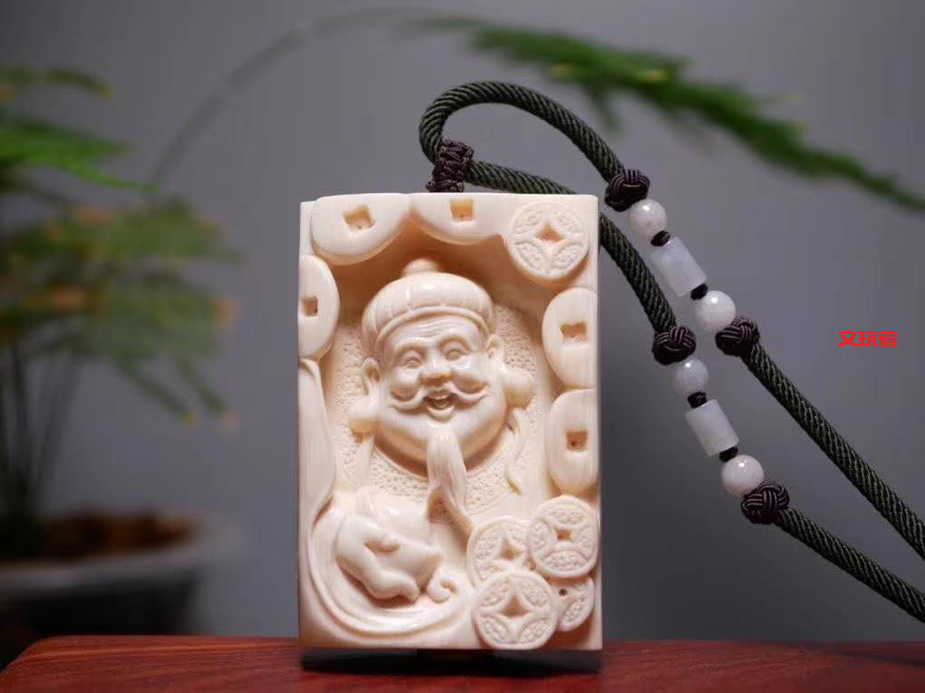 听说，男人玩文玩比吸烟省钱?