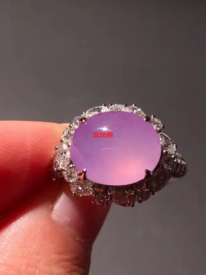 疫情还未完全结束，“翡翠捡漏”就是最佳时，为什么？