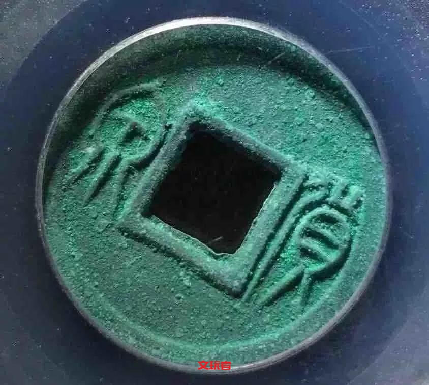 听说，男人玩文玩比吸烟省钱?