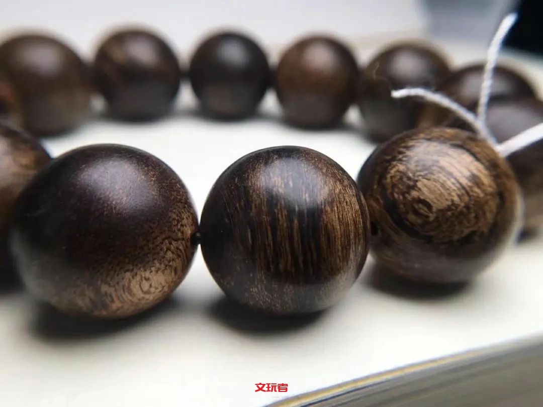 收藏级文玩不够用，陪葬级别都来了？这几种文玩不得了！