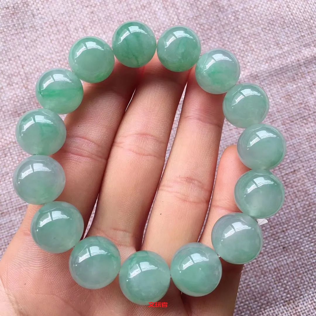 疫情还未完全结束，“翡翠捡漏”就是最佳时，为什么？