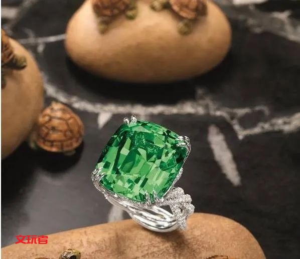 这种“绿色石头”为什么地位这么高？敢与祖母绿叫嚣？