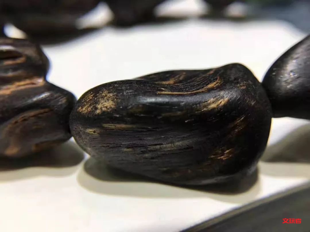 听说，男人玩文玩比吸烟省钱?