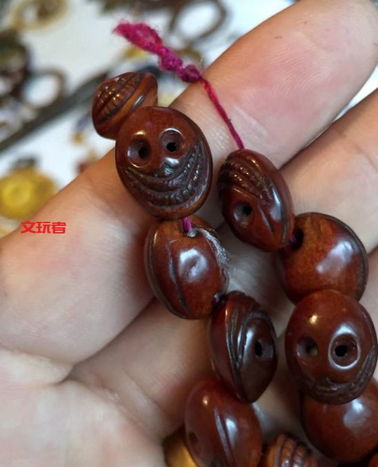 核雕千千万，这种小巧又精致，包浆后美上天！