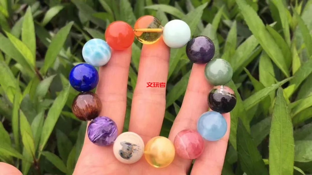 出门必备！这串多宝手串，绝对是全场焦点！