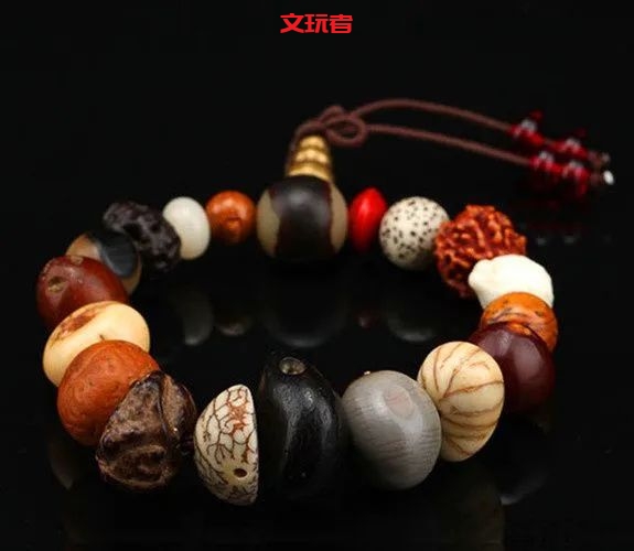 出门必备！这串多宝手串，绝对是全场焦点！