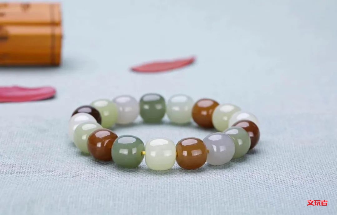 出门必备！这串多宝手串，绝对是全场焦点！