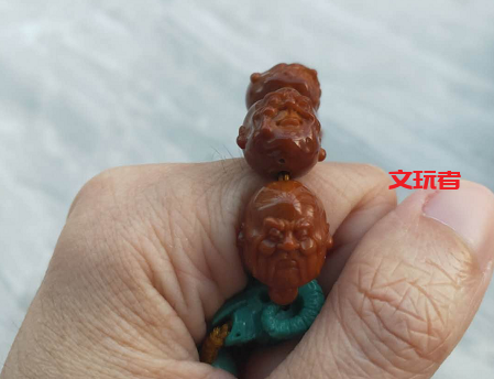 文玩人都羡慕的“磨砂手”，什么刷子都比不过！