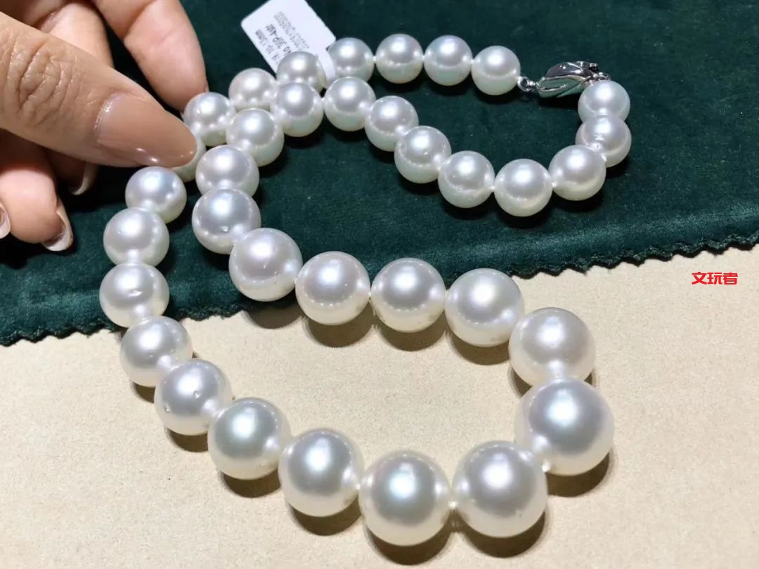 这种又大又圆的宝石，化身时髦利器，堪称国货之光！