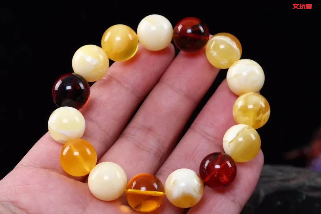 出门必备！这串多宝手串，绝对是全场焦点！