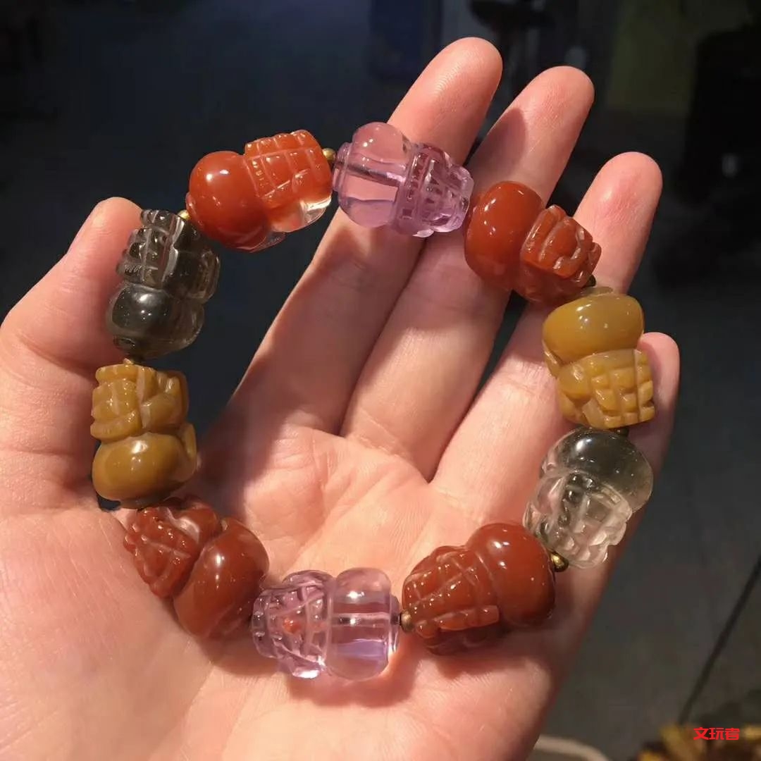 出门必备！这串多宝手串，绝对是全场焦点！