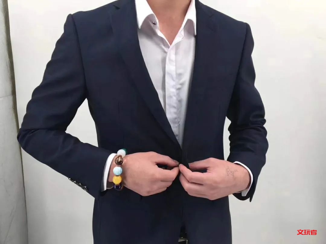 出门必备！这串多宝手串，绝对是全场焦点！