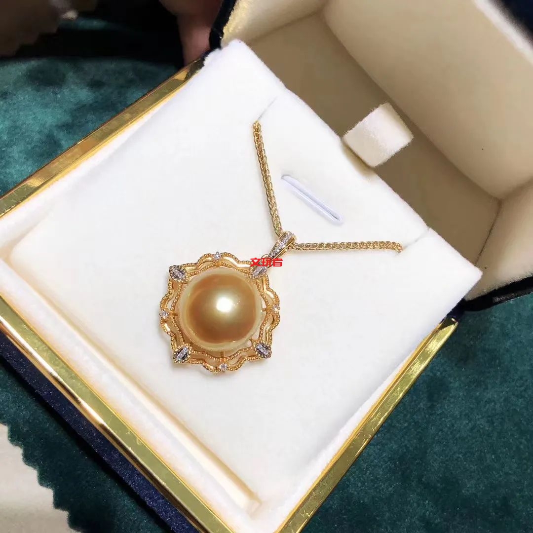 这种又大又圆的宝石，化身时髦利器，堪称国货之光！