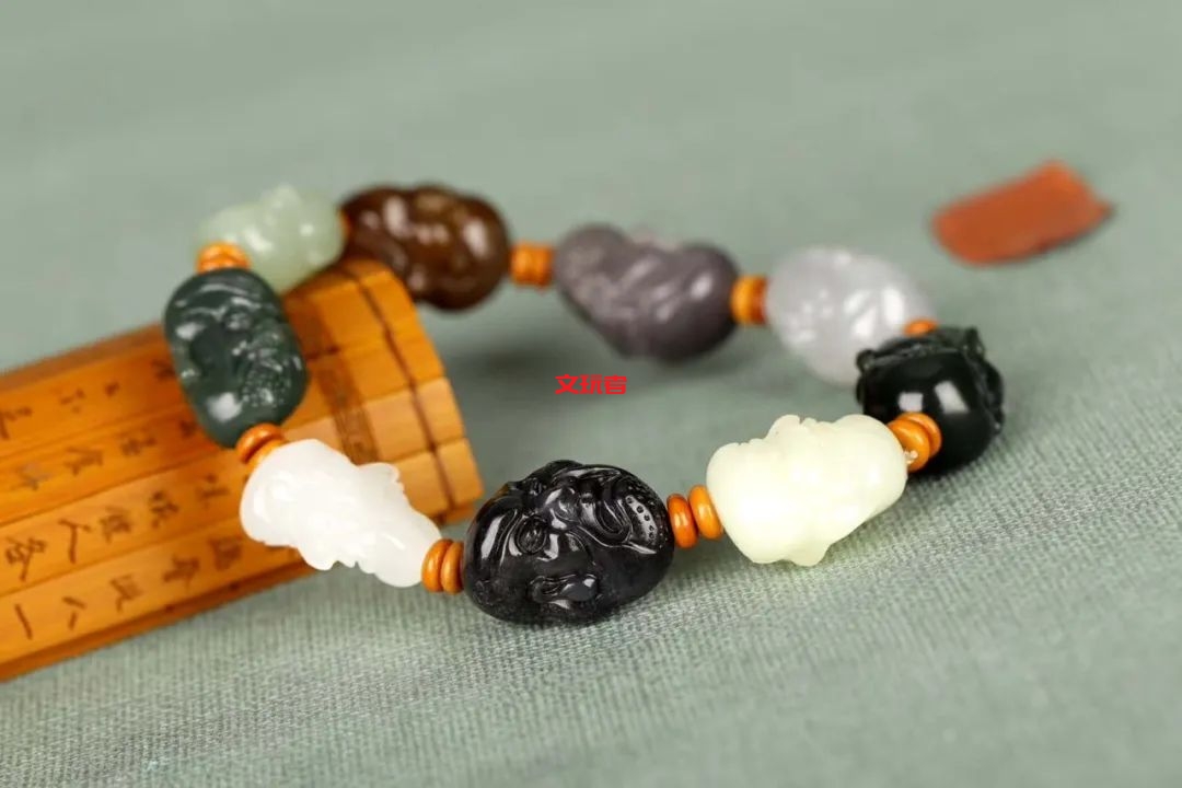 出门必备！这串多宝手串，绝对是全场焦点！