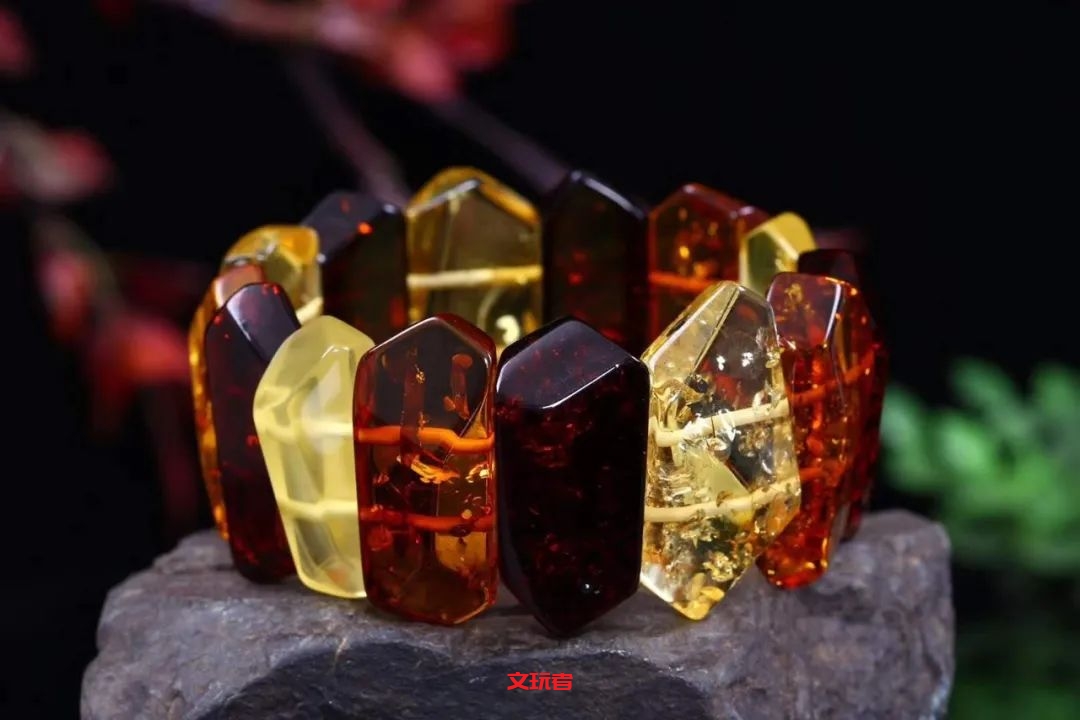 出门必备！这串多宝手串，绝对是全场焦点！