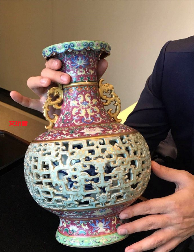 这个150块钱买的旧花瓶放了66年后，拍出8100万天价！